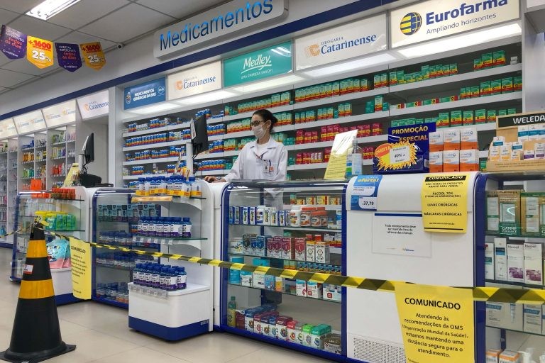 As farmácias também estarão sujeitas às regras propostas - (Foto: José Fernando Ogura/Agência de Notícias do Paraná)