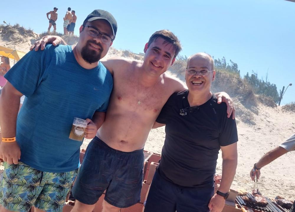 Fhilipe Vargas Alves, Giovani Agostini e Luiz Fernando Alves fizeram bonito no maior churrasco à beira-mar do mundo