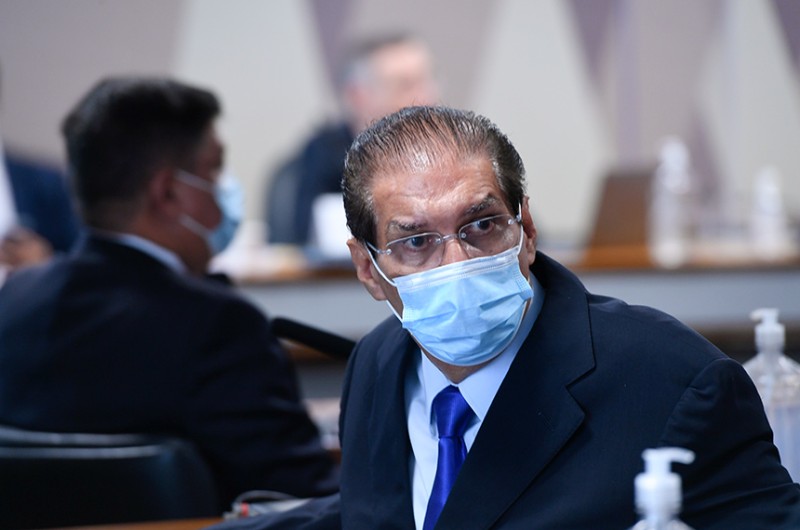 Senador afirmou ter tomado as três doses da vacina e estar com sintomas leves - Edilson Rodrigues/Agência Senado
