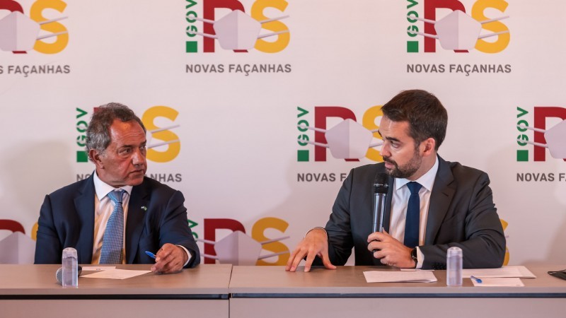 Governador Leite e o embaixador da Argentina no Brasil, Daniel Scioli - Foto: Gustavo Mansur / Palácio Piratini