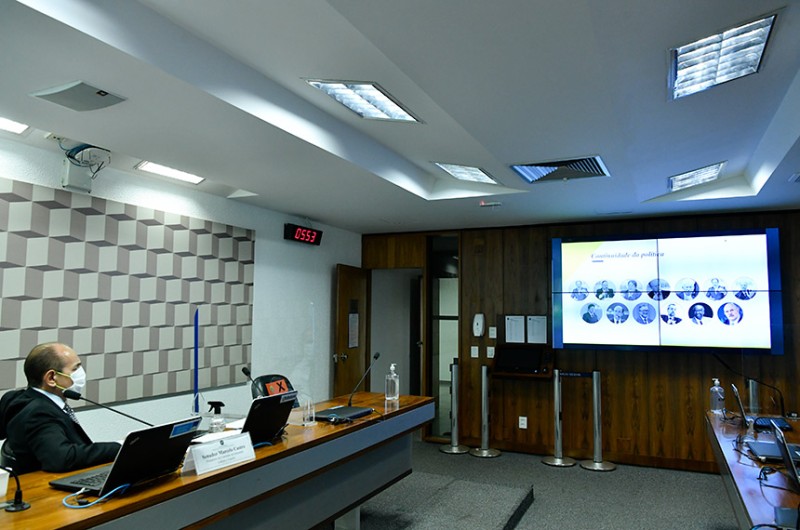 O senador Marcelo Castro (MDB-PI), presidente da Comissão de Educação, defendeu que o Congresso aprofunde o debate sobre o tema - Geraldo Magela/Agência Senado