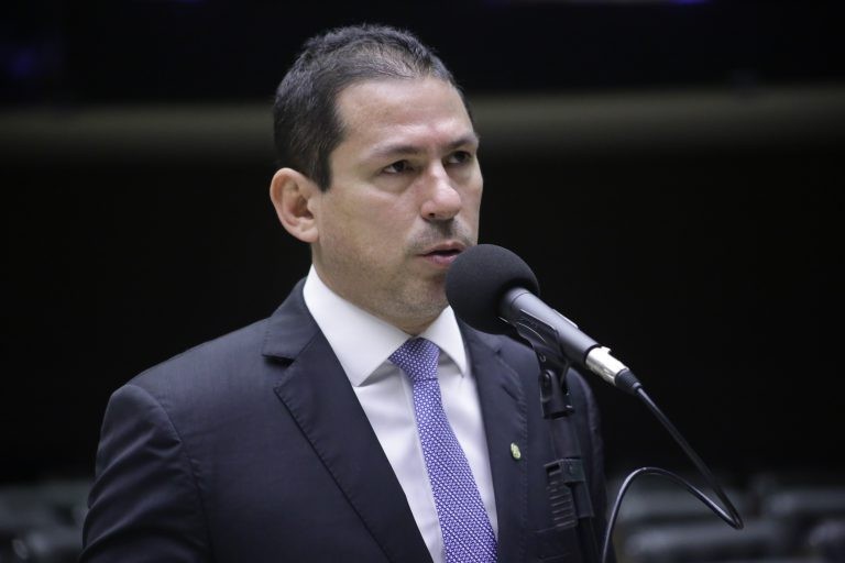 A janela partidária ocorre em ano eleitoral, seis meses antes do pleito - (Foto: Marcelo Camargo/Agência Brasil)