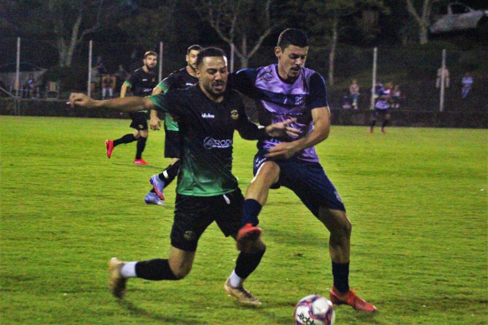 Com atletas em observação, Esportivo vence jogo-treino
