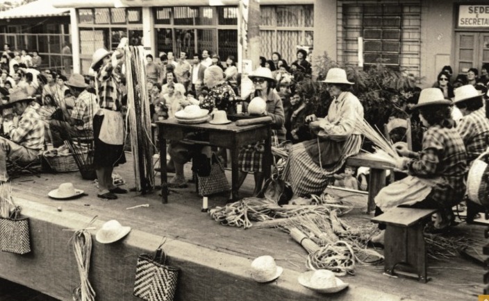 O estilo colonial sempre foi o grande atrativo para a vinda de turistas para Bento Gonçalves - Fotos: Acervos Itacyr Giacomello e Moysés Michelon