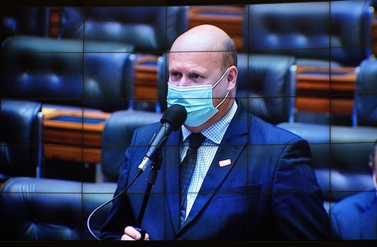 Célio Silveira, autor do projeto de lei - (Foto: Pablo Valadares/Câmara dos Deputados)