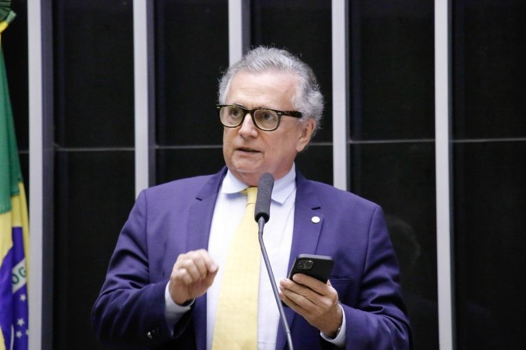 O autor da proposta, deputado Flávio Nogueira - (Foto: Marina Ramos/Câmara dos Deputados)