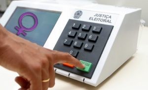 Primeiro debate de hoje vai abordar as novas regras para as eleições deste ano - (Foto: TV Câmara)