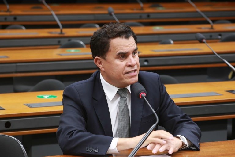 Wilson Santiago, autor do projeto de lei - (Foto: Paulo Sergio/Câmara dos Deputados)