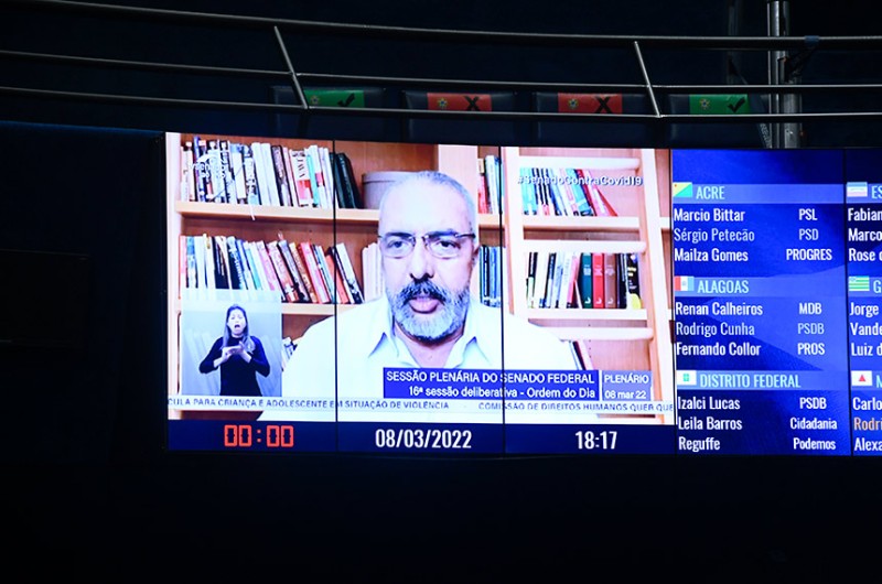 O senador Paulo Paim (PT-RS) cobrou da Câmara dos Deputados a votação do projeto - Jefferson Rudy/Agência Senado