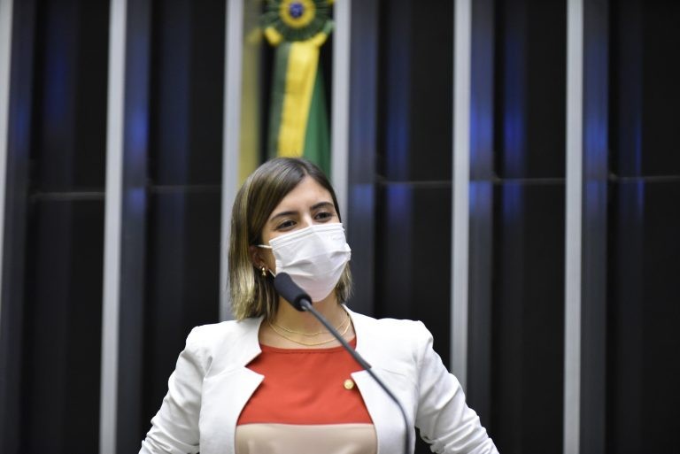 Tabata Amaral, relatora do projeto - (Foto: Zeca Ribeiro/Câmara dos Deputados)