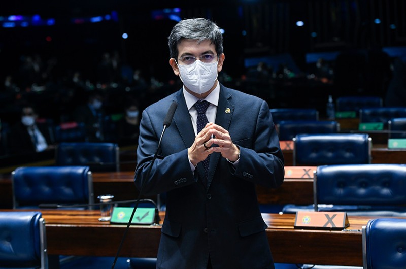 O requerimento, do senador Randolfe Rodrigues (Rede-AP), foi assinado por outros sete senadores - Jefferson Rudy/Agência Senado