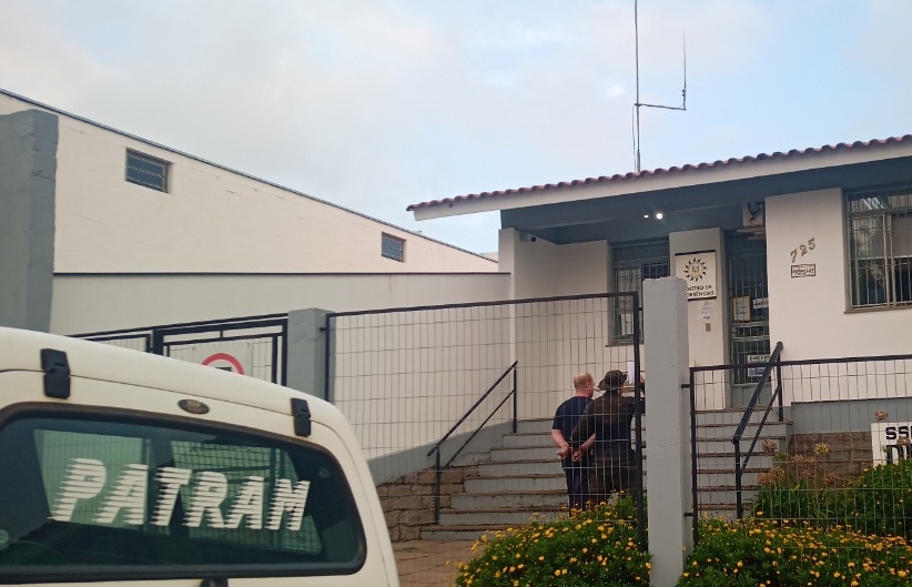 Delegado de Veranópolis lavrou o flagrante e indivíduo foi recolhido ao presídio - Fotos: 3º BABM