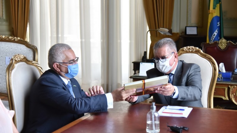 Polukhov disse que o país busca aproximação com o RS para a troca de experiências e parcerias na área agrícola - Foto: Rodrigo Ziebell / Ascom GVG