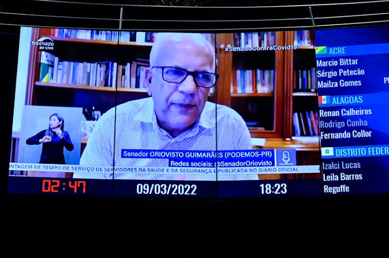 O senador Oriovisto Guimarães (Podemos-PR) apoiou o adiamento da votação dos dois projetos que estavam em pauta sobre os combustíveis - Waldemir Barreto/Agência Senado