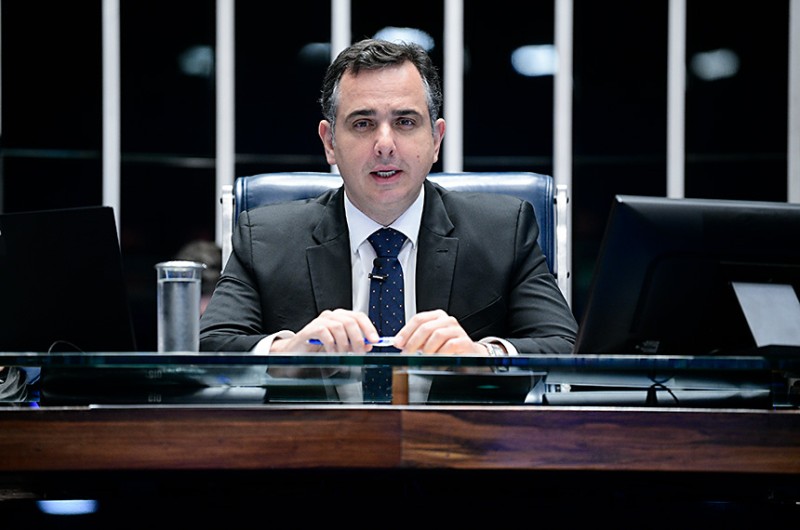 Rodrigo Pacheco na sessão do Plenário nesta quinta: senador é autor da proposta - Pedro França/Agência Senado