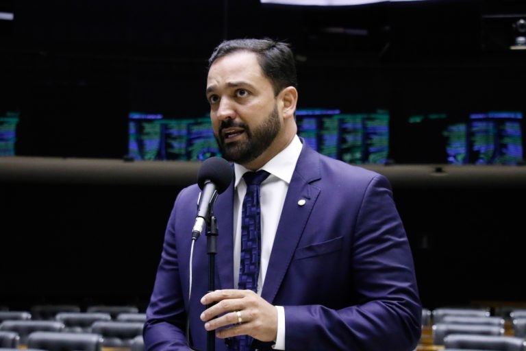 Diego Andrade: tacógrafos são importantes para a segurança no trânsito - (Foto: Marina Ramos/Câmara dos Deputados)