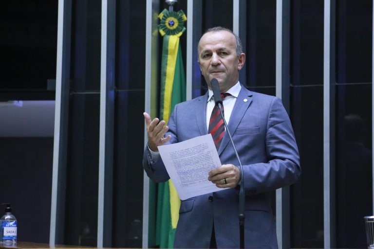 Helder Salomão um dos autores do projeto - (Foto: Paulo Sergio/Câmara dos Deputados)