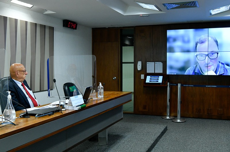 Esperidião Amin comanda o debate na Comissão de Agricultura - Geraldo Magela/Agência Senado