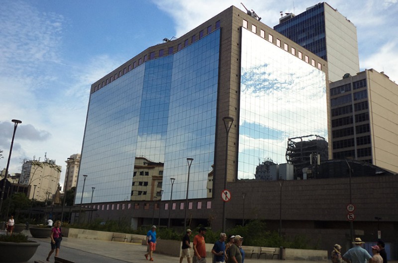 Os valores mantêm as atividades de regulação da Comissão de Valores Mobiliários (CVM), autarquia vinculada ao Ministério da Economia que fiscaliza pessoas físicas e jurídicas - Wikimapia