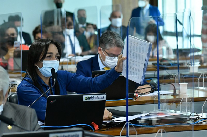 Eliziane é relatora da PEC que muda Previdência para mães e também de PL que protege a mulher em processos por violência doméstica - Geraldo Magela/Agência Senado