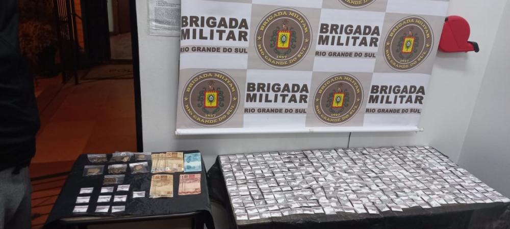 Trio é preso por associação e tráfico de drogas em Farroupilha 