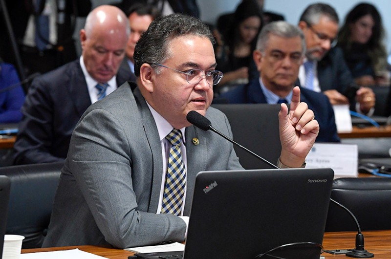 O senador Roberto Rocha é o autor da proposta; ele afirma que a medida pode evitar o uso de loterias para lavagem de dinheiro - Roque de Sá/Agência Senado