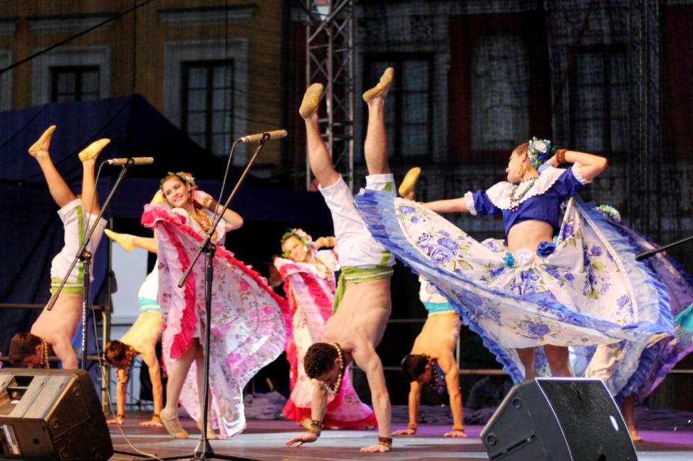 Via del Vino recebe show de danças folclóricas neste sábado, 9 de abril