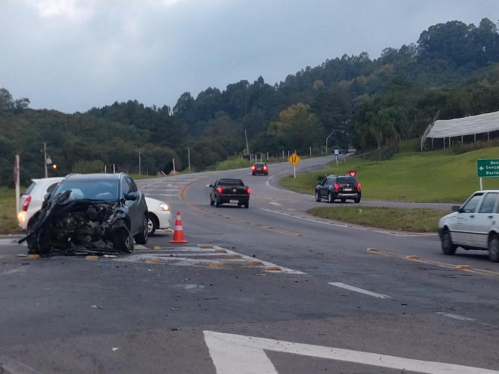 Uma das propostas é a construção de um viaduto no entroncamento da RSC 453 com a ERS 444, ponto de muitos acidentes - Fotos: Divulgação