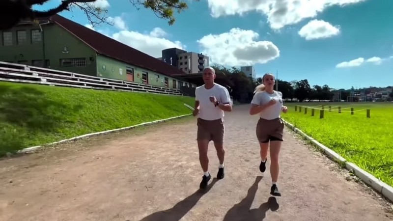 Entre as provas, candidatos precisam percorrer determinada distância em 12 minutos - Foto: Divulgação BM