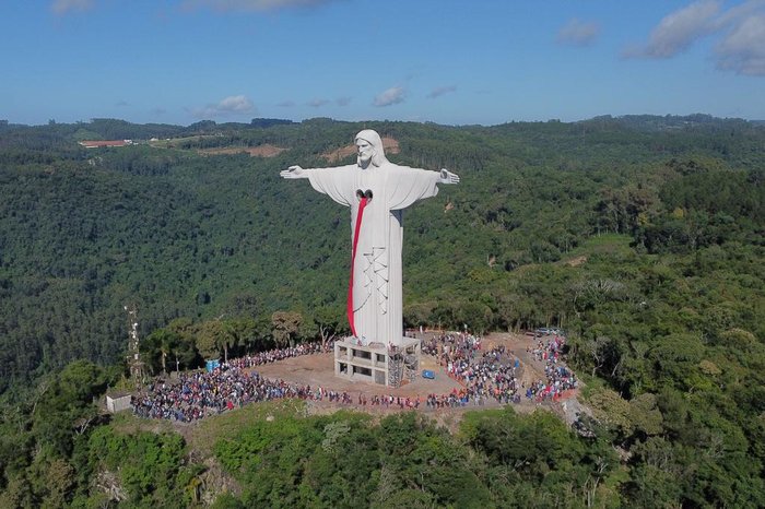 Depois do Cristo Protetor de Encantado, vem aí o Cristo Acolhedor de  Sobradinho - O Estafeta