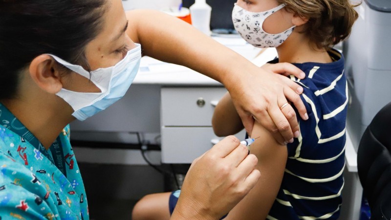 Cerca de 790 mil doses para essa faixa etária já foram aplicadas no Rio Grande do Sul - Foto: Cristine Rochol/PMPA - Divulgação