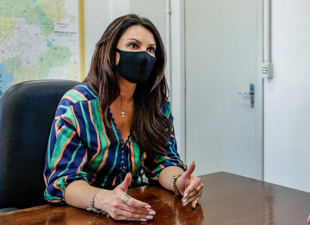 Secretária Elisiane Schenato revela que extensão do horário de atendimento foi uma solicitação dos contribuintes - Foto: Reprodução Facebook