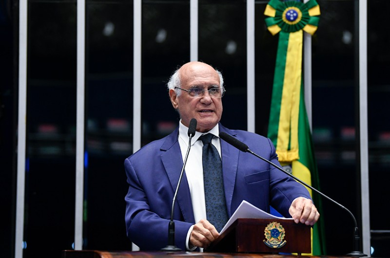 O senador Lasier Martins (Podemos-RS) quer que o Senado convença o STF a deixar para depois das eleições o julgamento da ação que questiona o decreto de indulto ao deputado federal Daniel Silveira