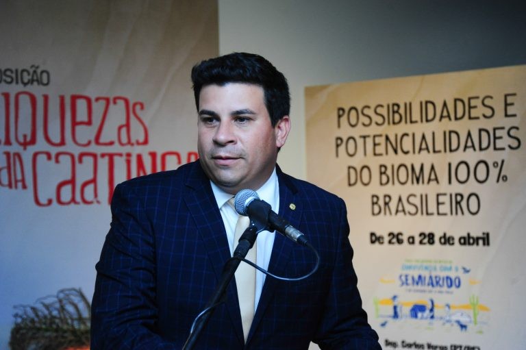 Carlos Veras: Caatinga tem enorme riqueza cultural e econômica - (Foto: Billy Boss/Câmara dos Deputados)