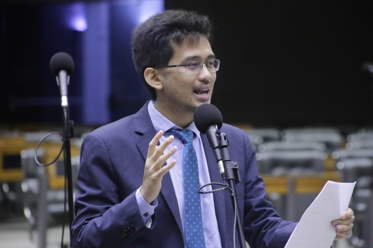 Kim Kataguiri: é preciso tentar sanar prejuízos causados pela pandemia no ensino - (Foto: Paulo Sérgio/Câmara dos Deputados)