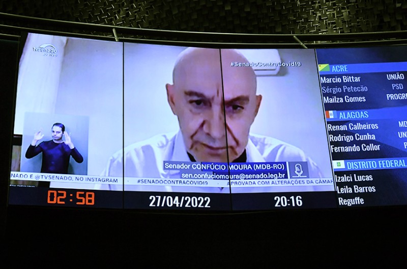 O senador Confúcio Moura (MDB-RO) disse é preciso colocar “o pé no chão, cair no mundo da realidade”, pois o Brasil tem muitos assuntos relevantes e que precisam ser tratados com seriedade - Agência Senado