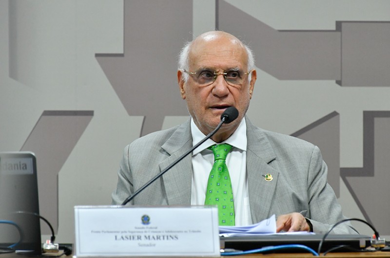 Presidente do grupo, Lasier ressalta que lesões no trânsito são principal causa de morte de crianças e jovens - Geraldo Magela/Agência Senado