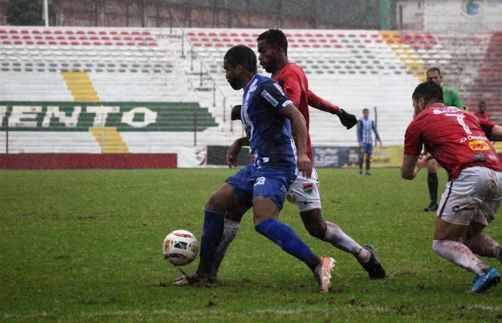 Fora de casa, Esportivo cede empate nos acréscimos diante do Passo Fundo