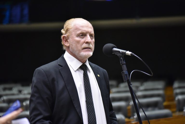 Proposta torna ilimitada recondução para mandato nas juntas comerciais