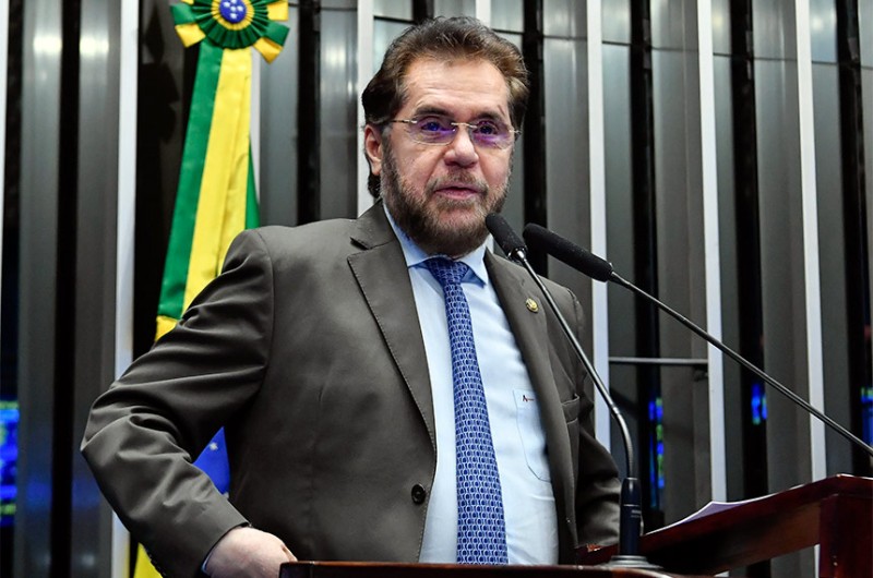 O senador Plínio Valério (PSDB-AM), criticou o presidente Jair Bolsonaro pela publicação de um novo decreto que pretende zerar a alíquota do IPI - Waldemir Barreto/Agência Senado