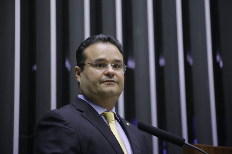 Trad recomendou aprovação do substitutivo - (Foto: Paulo Sérgio/Câmara dos Deputados)