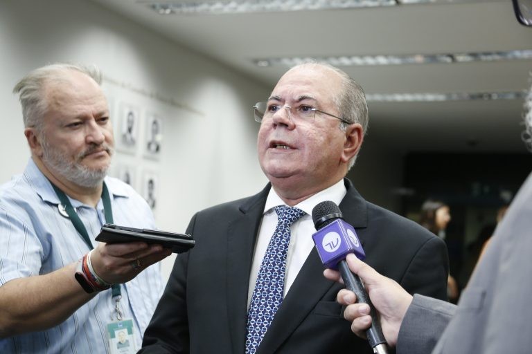 Hildo Rocha: rodovias brasileiras estão em péssimas condições - (Foto: Elaine Menke/Câmara dos Deputados)