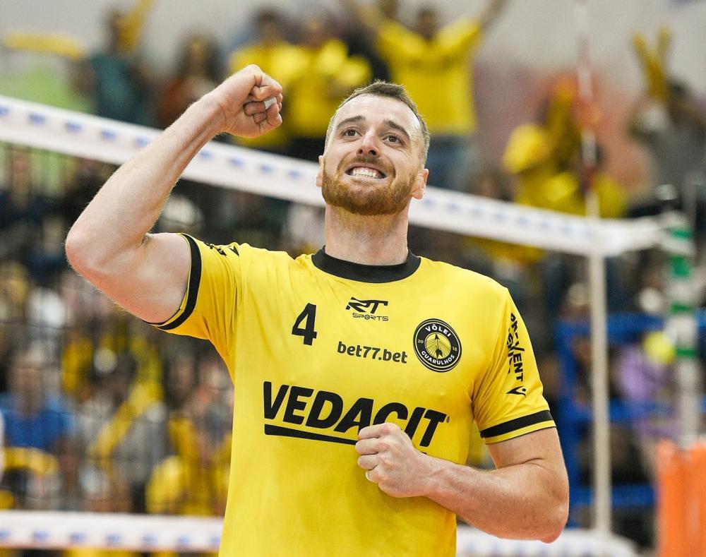 Bento-gonçalvense é eleito craque da galera e melhor oposto da Superliga