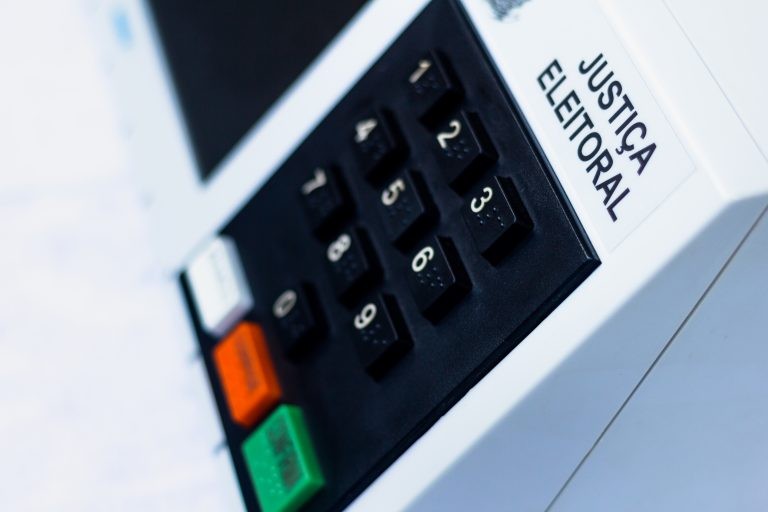 Proposta prevê R$ 939 mil para aquisição de urnas eletrônicas - (Foto: Depositphotos)