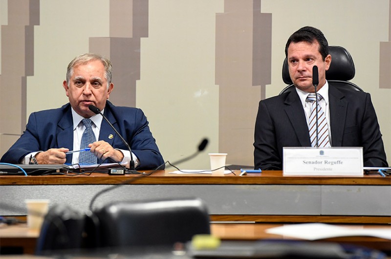 Senadores apontam 'caos' no setor de saúde do Distrito Federal