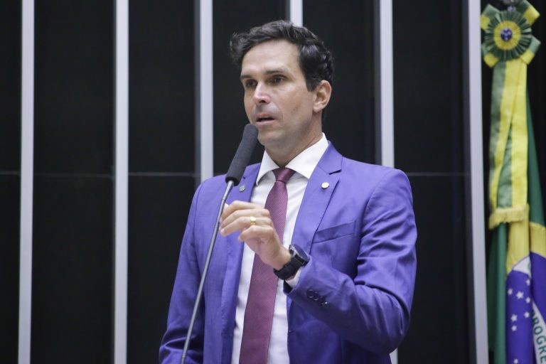 Luiz Lima: professores ficarão mais anos em sala de aula após novas regras de aposentadoria - (Foto: Paulo Sérgio/Câmara dos Deputados)