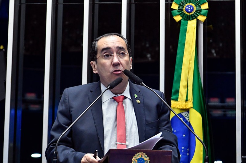 O senador Jorge Kajuru (Podemos-GO) criticou a aprovação de R$ 336 mil em verbas públicas para a edição de um livro sobre a história das armas no Brasil. - Waldemir Barreto/Agência Senado