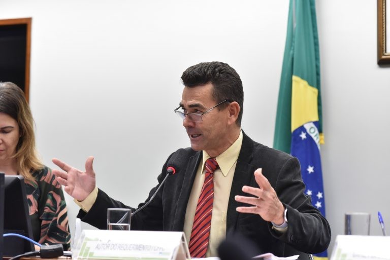 Padre João afirmou que impactos maiores serão no município de Buritis (MG) - (Foto: Zeca Ribeiro/Câmara dos Deputados)