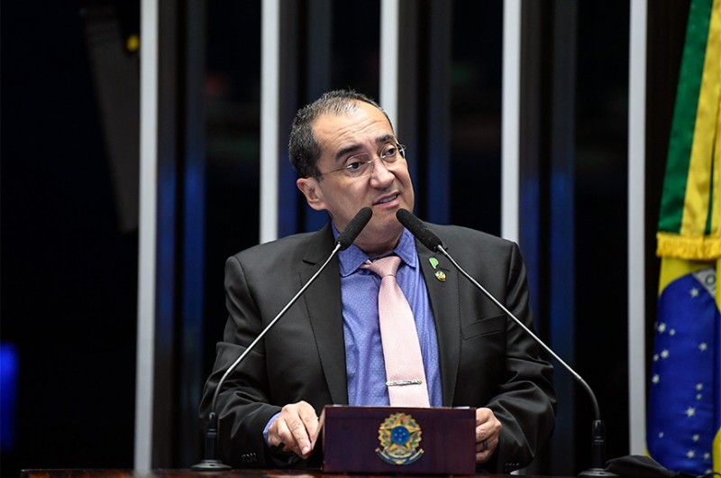 O senador Jorge Kajuru (Podemos-GO) disse que a reeleição proporciona vantagens aos ocupantes de cargos de presidente, governador e prefeito em exercício sobre os demais candidatos - Roque de Sá/Agência Senado