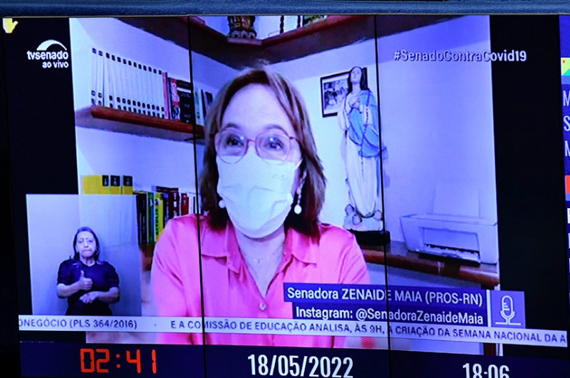 Para a senadora Zenaide Maia, quando se quer “empoderar” uma sociedade, o caminho é o da informação, pois conhecimento é “poder” - Jefferson Rudy/Agência Senado
